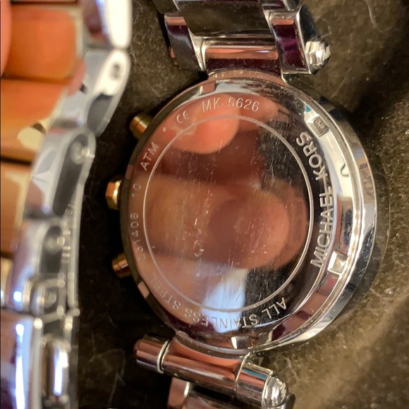 Watch - Picture 4 of 4